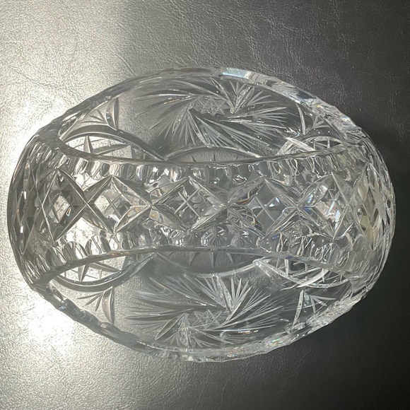 Czechoslovakian Hand Cut Lead Crystal Glass Basket 7 x 7 inches - Picture 4 of 6